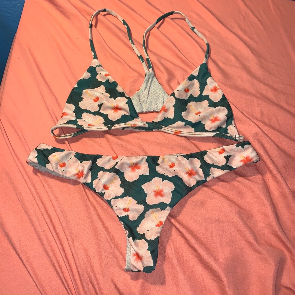 Mahalo set $200 ✅